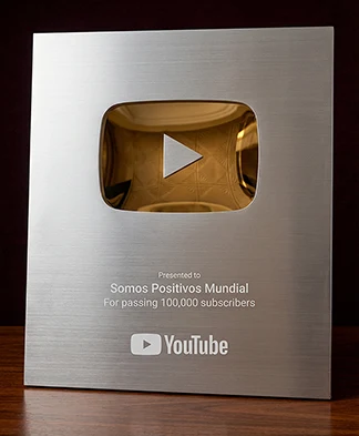 Somos Positivos Mundial - YouTube Silver Play Button for 100,000 subscribers